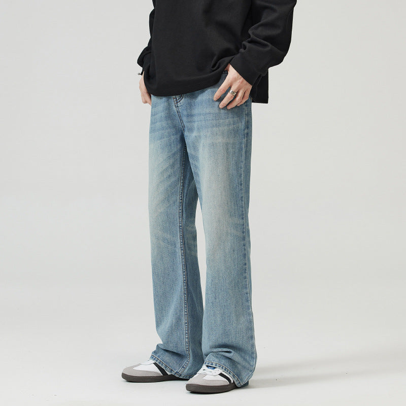 Light Wash Relaxed Jeans